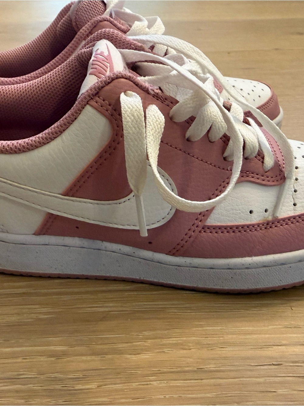 Nike Low-Top Sneakers in Pink and White